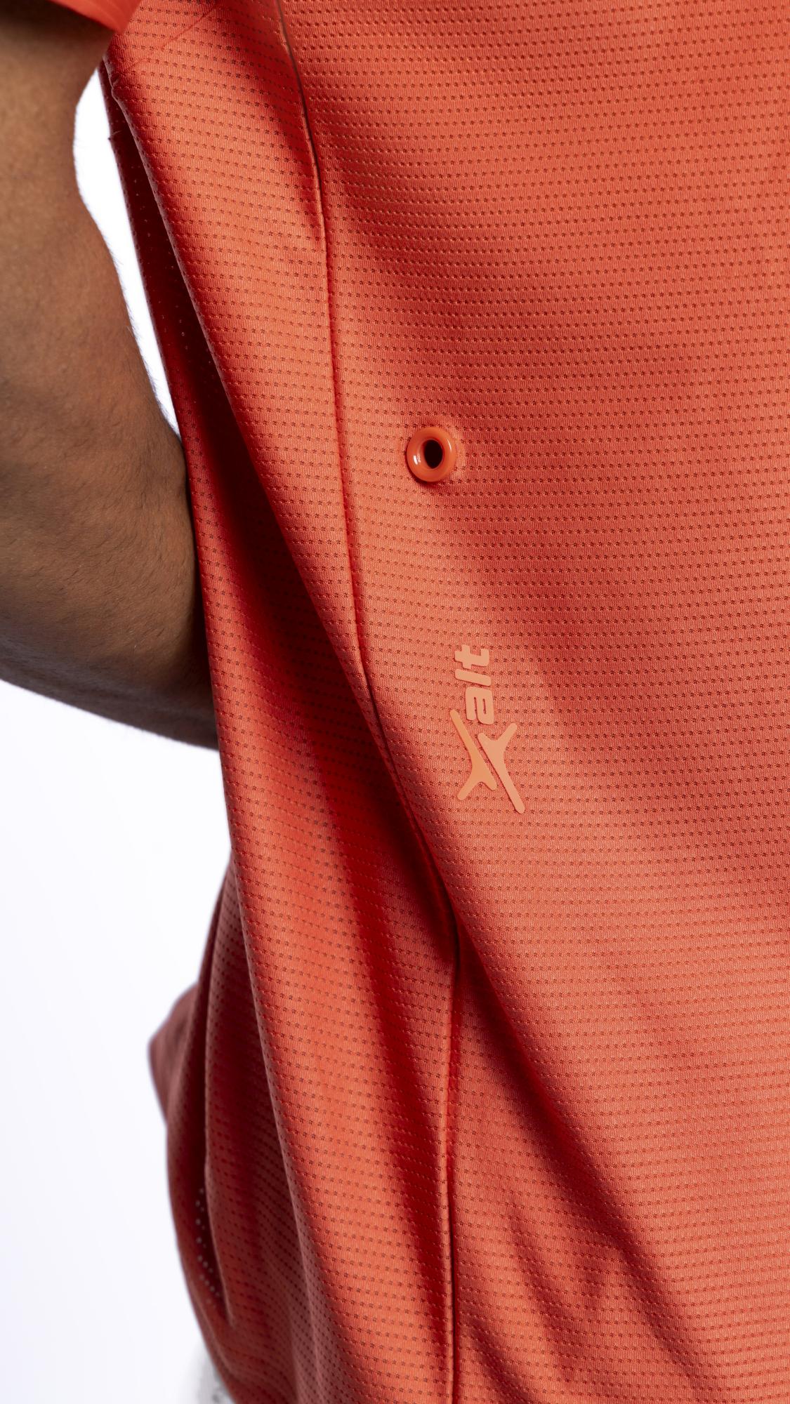 Xalt Life Aerodynamic Pulse Tee Deep Salmon CREW NECK