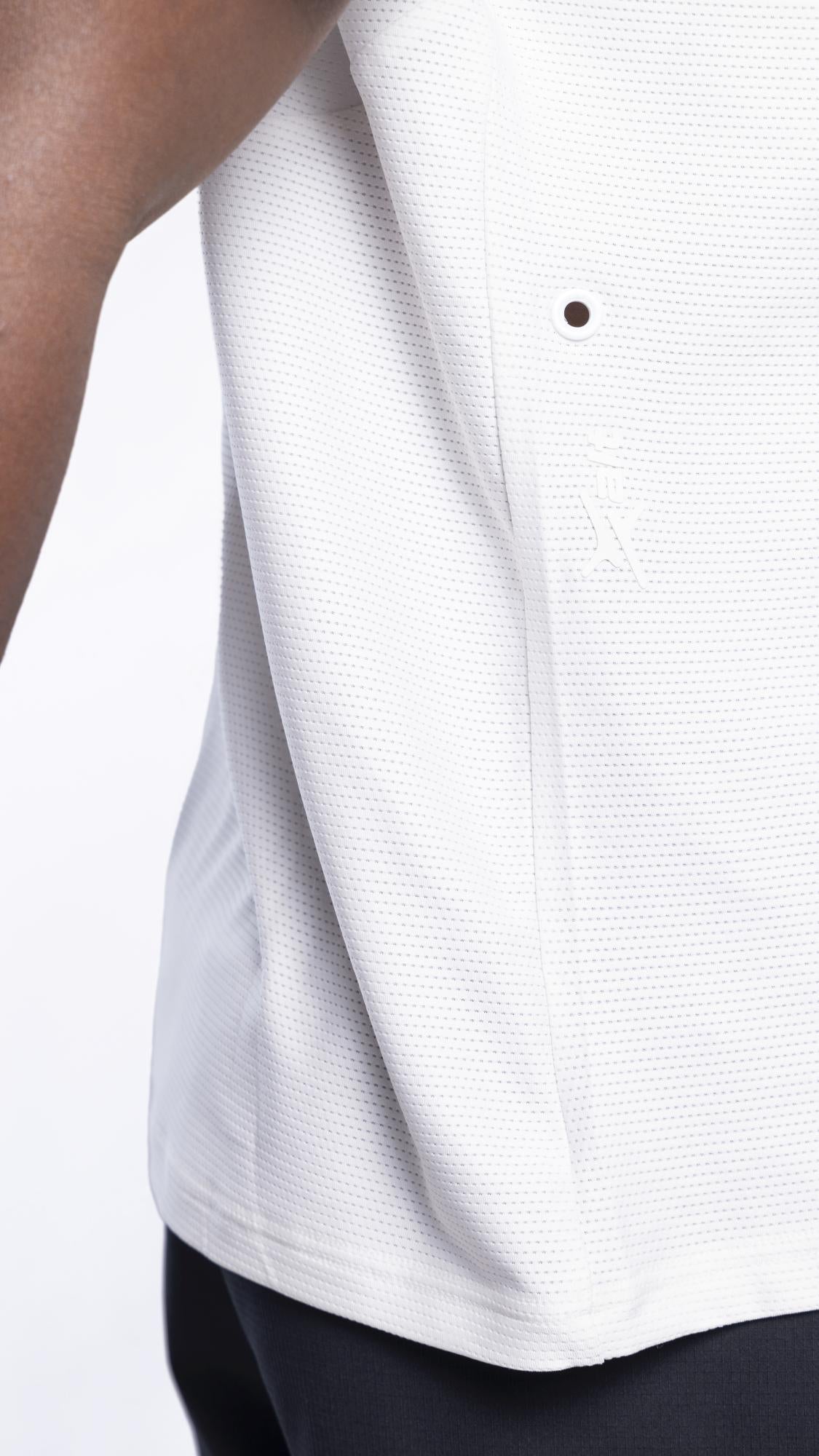 Xalt Life Aerodynamic Pulse Tee Pearl White CREW NECK