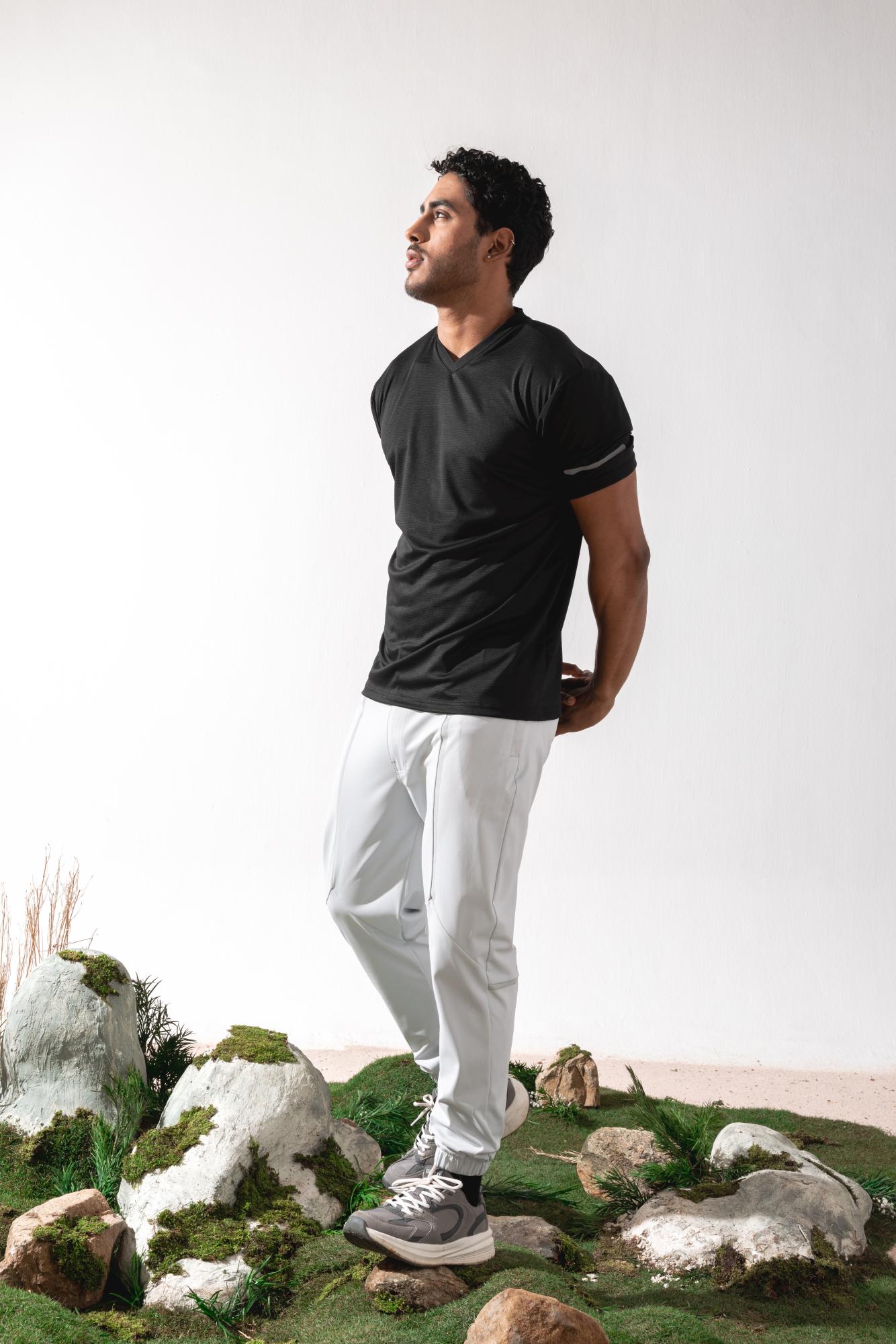 Xalt Life Urban Grid 1 – men’s V neck T-shirt in Grid Weave Tech Knit fabric